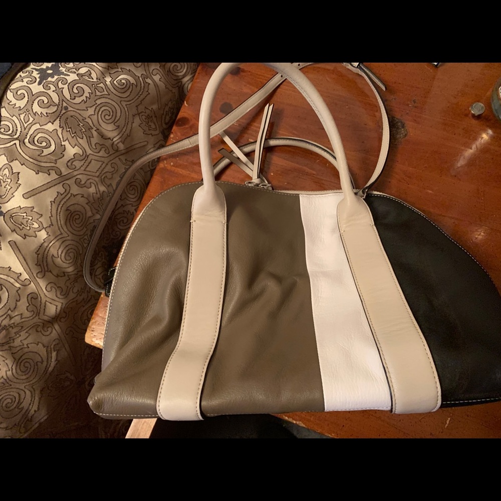 Coach Handbag - Picture 4 of 6